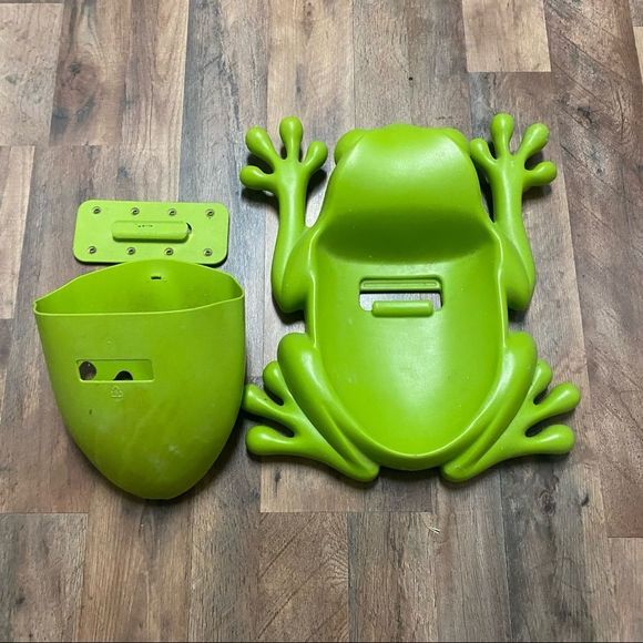 Other - Frog bathtub toy scooper and storage.